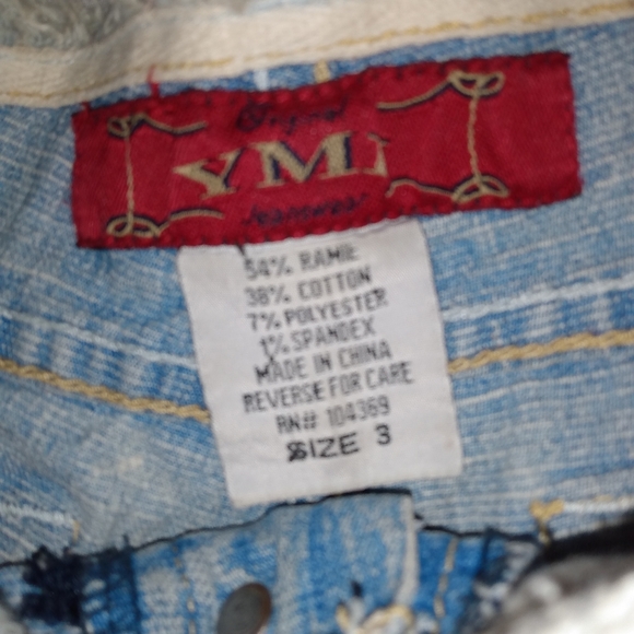 YMI jean shorts size 3 - Picture 3 of 3